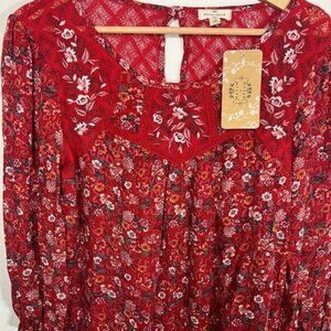 NWT Floral embroidered blouse size S small Mason & Belle (Stitch Fix)